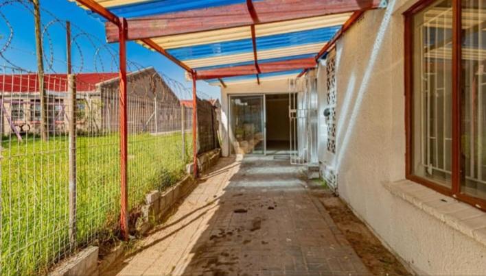 3 Bedroom Property for Sale in Clairewood Western Cape